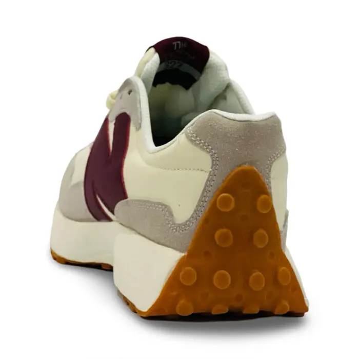 NB 327 – M152- Kicks