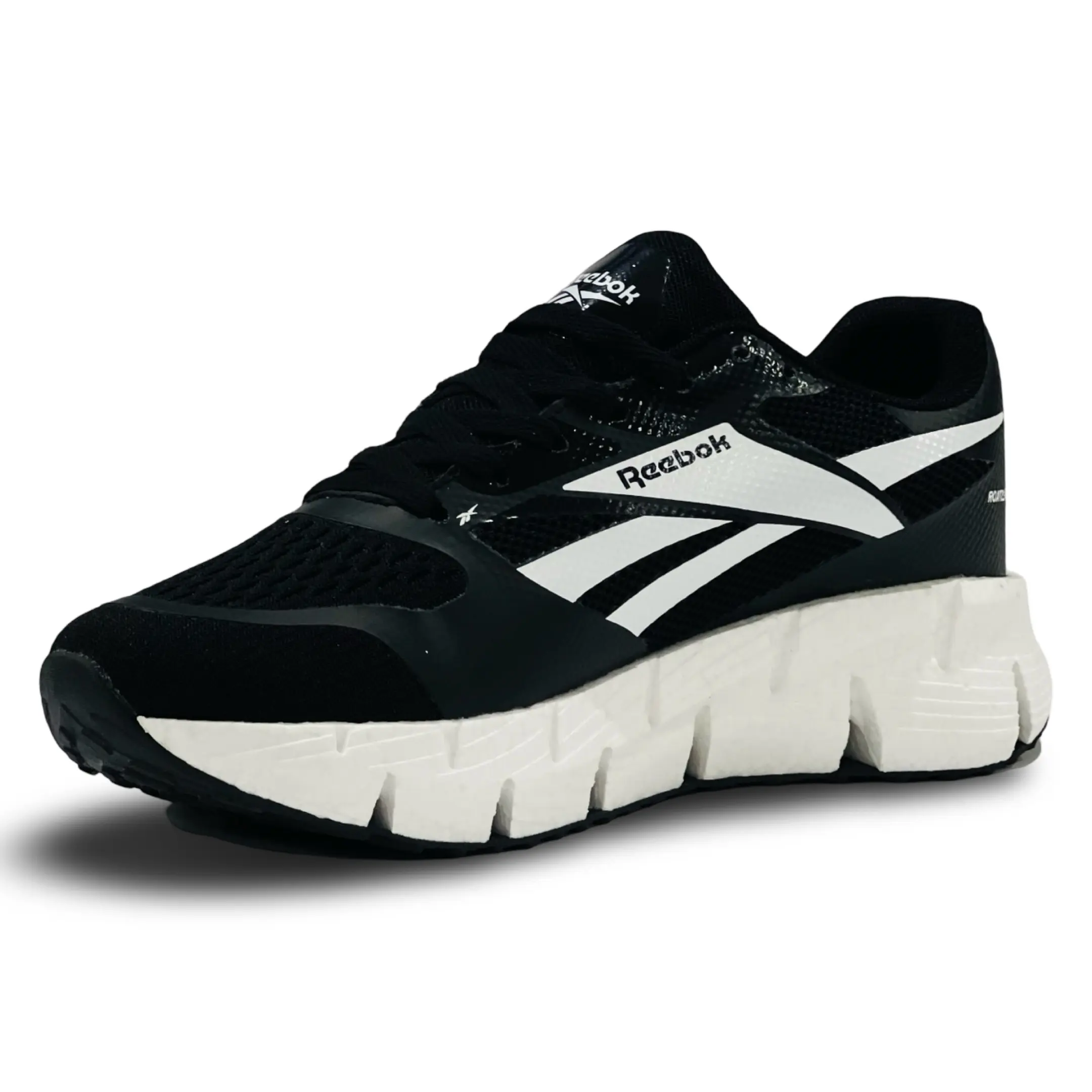 Reebok – M204Kicks