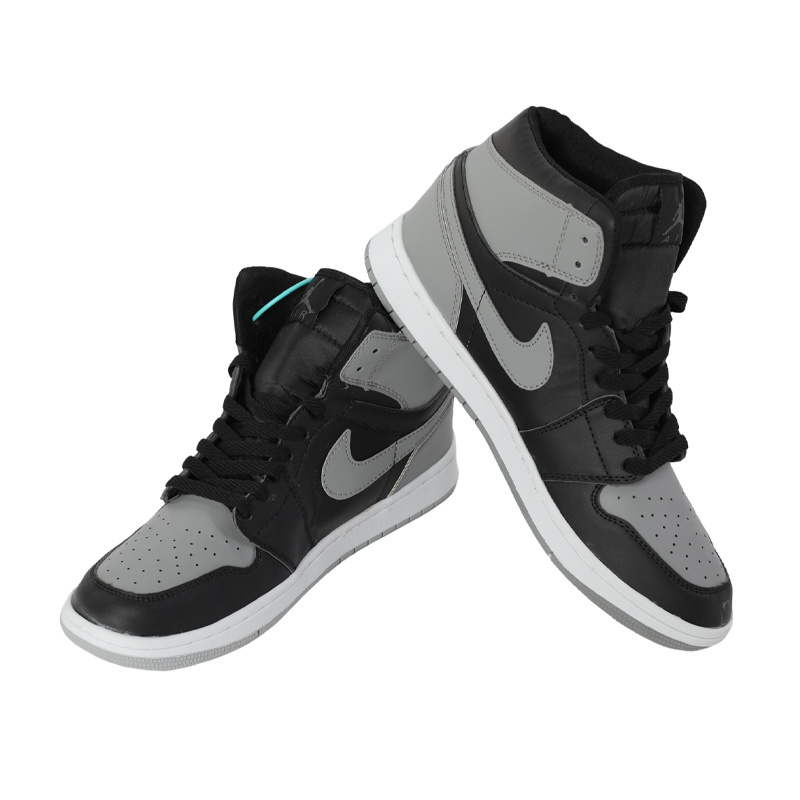 AJ1 – M130Kicks