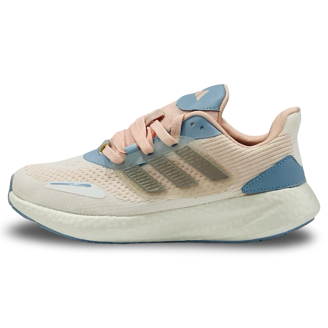 AD Ultra Boost – W044